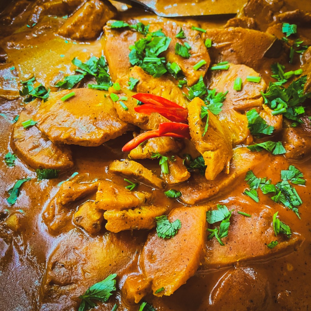 Lauk pajeri nenas berempah dalam pakej katering kenduri dan acara korporat di Kuala Lumpur